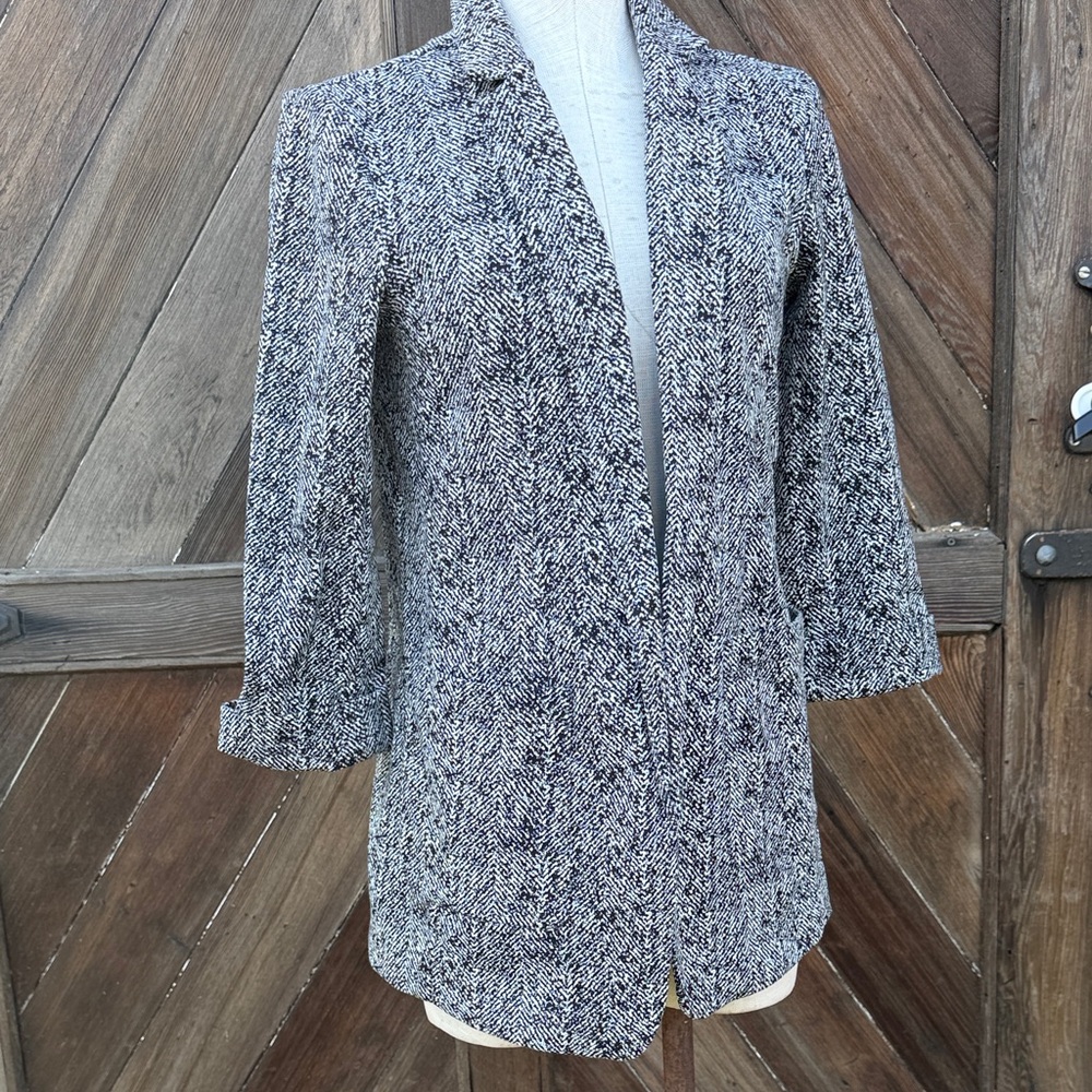 Express Black and White Textured Blazer